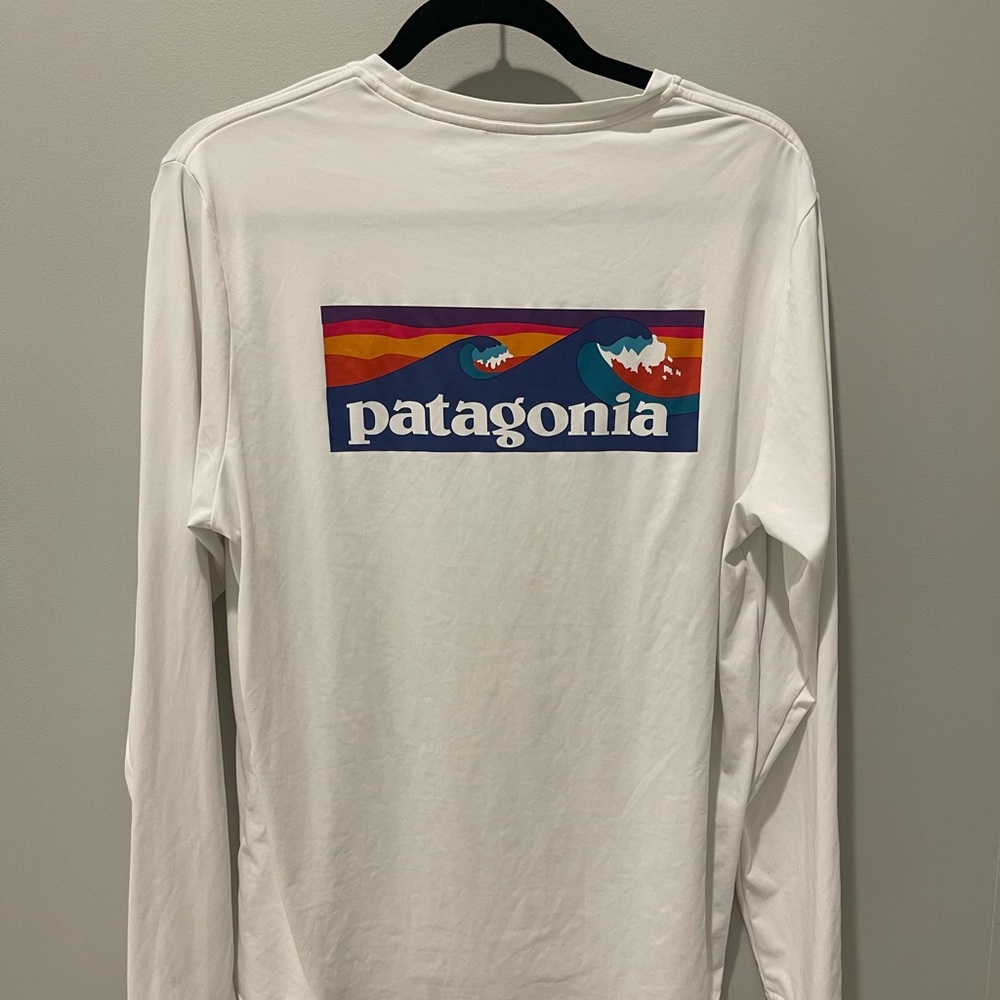 Patagonia White DriFit Long Sleeve Tee - Picture 3 of 3